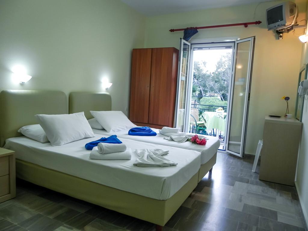 Voula Ilias Studios Panormos  Екстериор снимка